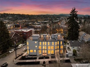 724 N 36th St, Seattle, WA 98103