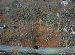 34 Wynding Way, Bushkill, PA 18324