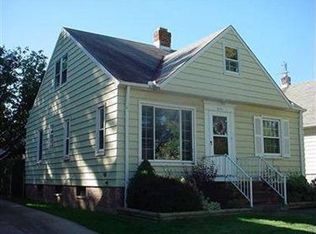 8123 Chesterfield Ave, Parma, OH