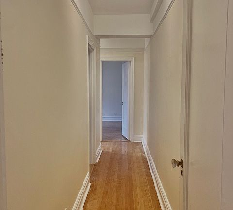 4th image of 210 E 68th St APT 3b