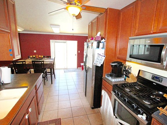 4th image of 4742 Berwick Dr