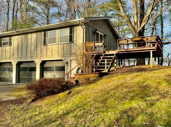 (undisclosed Address), Fairmont, WV 26554