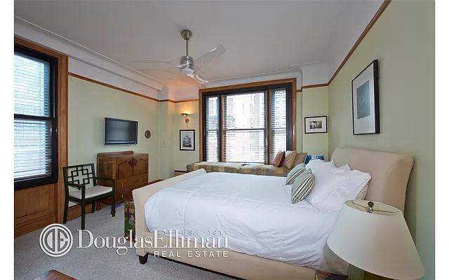 Sold by Douglas Elliman | media 18