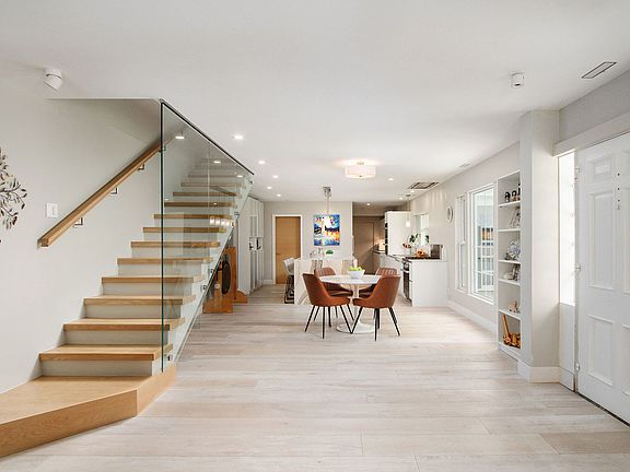 4th image of 336 Fairbank Rd