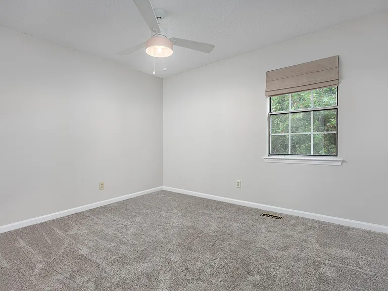 7830 Cove Ridge Dr — Photo 23