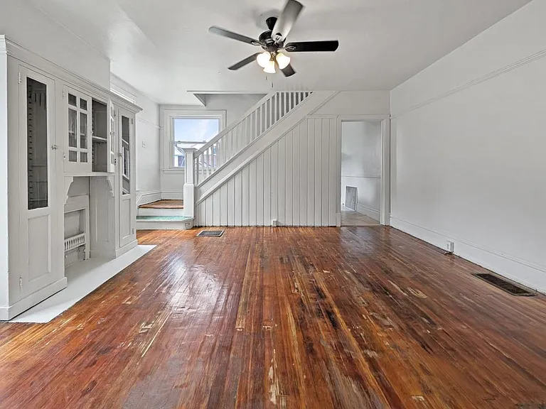 6602 Rowan St — Photo 3
