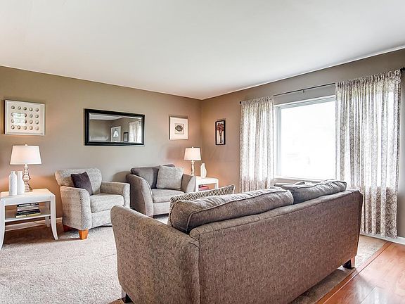 5th image of 184 Oberlin Ct N