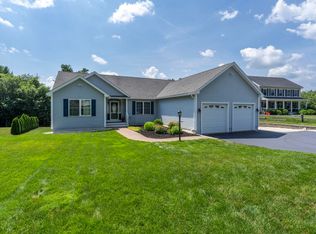 9 Rae Brook Rd, Hooksett, NH 03106