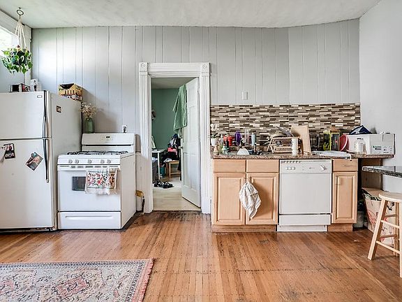 4th image of 514 5th Ave SE #1