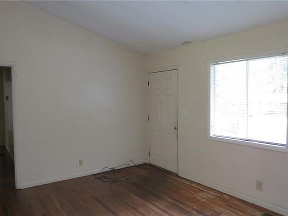 4th image of 762 Bonnie Dell Dr
