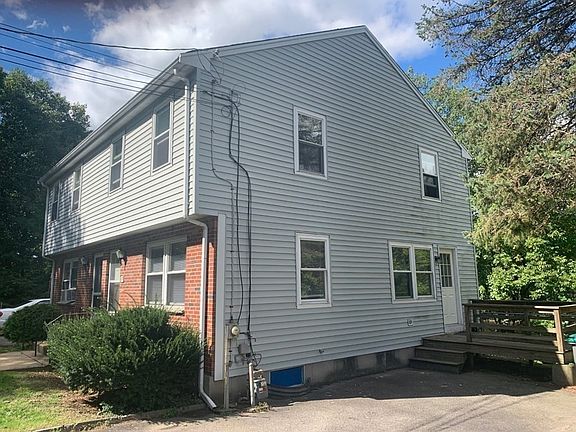 2nd image of 13 Aiello Dr Unit 13