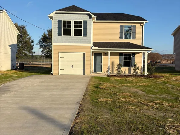 110 W Nelson Street, Robersonville, NC 27871