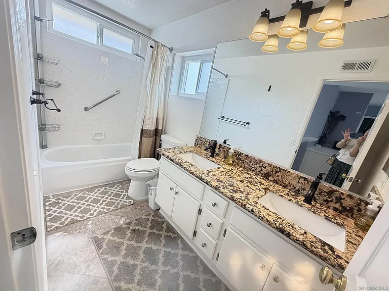 11360 Alvarez Meadow Ct — Photo 19