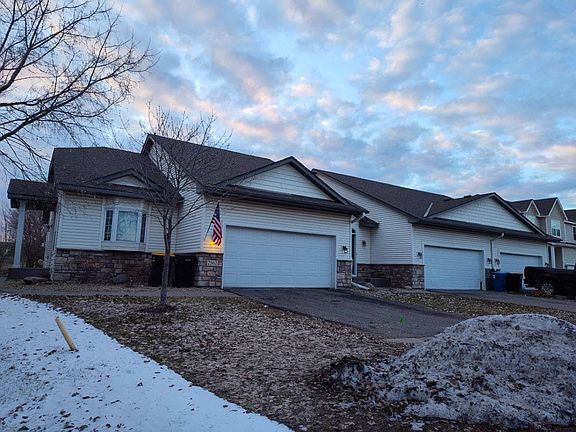 3rd image of 2560 Vierling Dr E