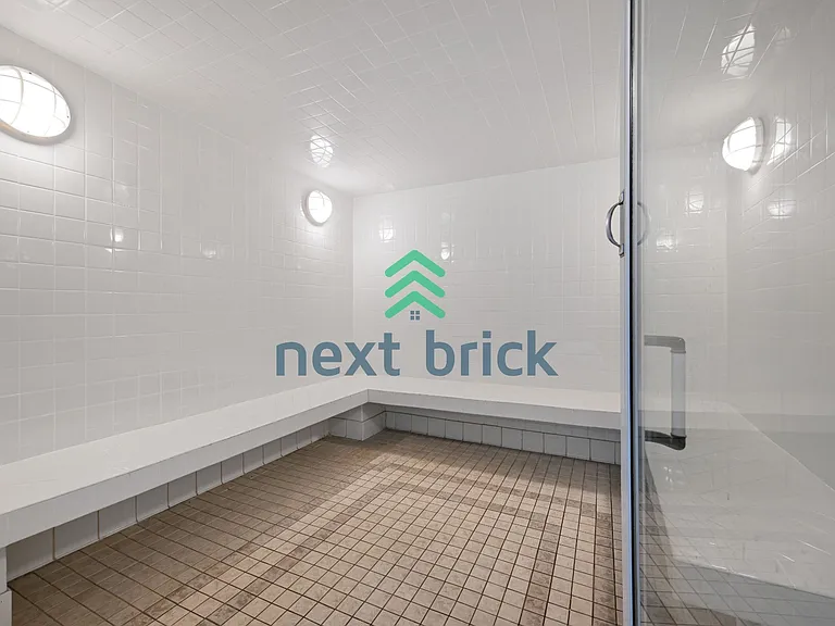 1420 Terry Ave #906 — Photo 14