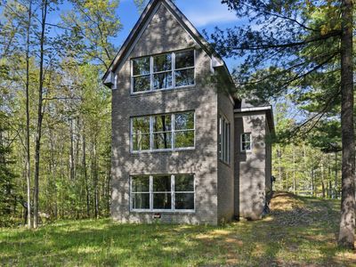 2088 E Higgins Lake Dr, Roscommon, MI, 48653