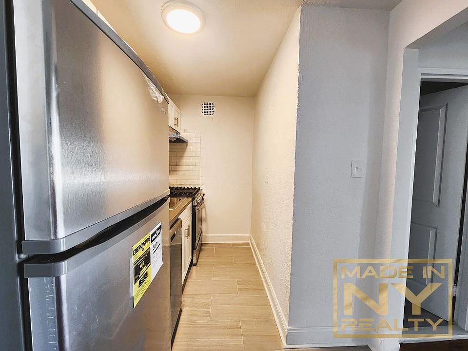 1st image of 1625 Rockaway Pkwy APT 3V
