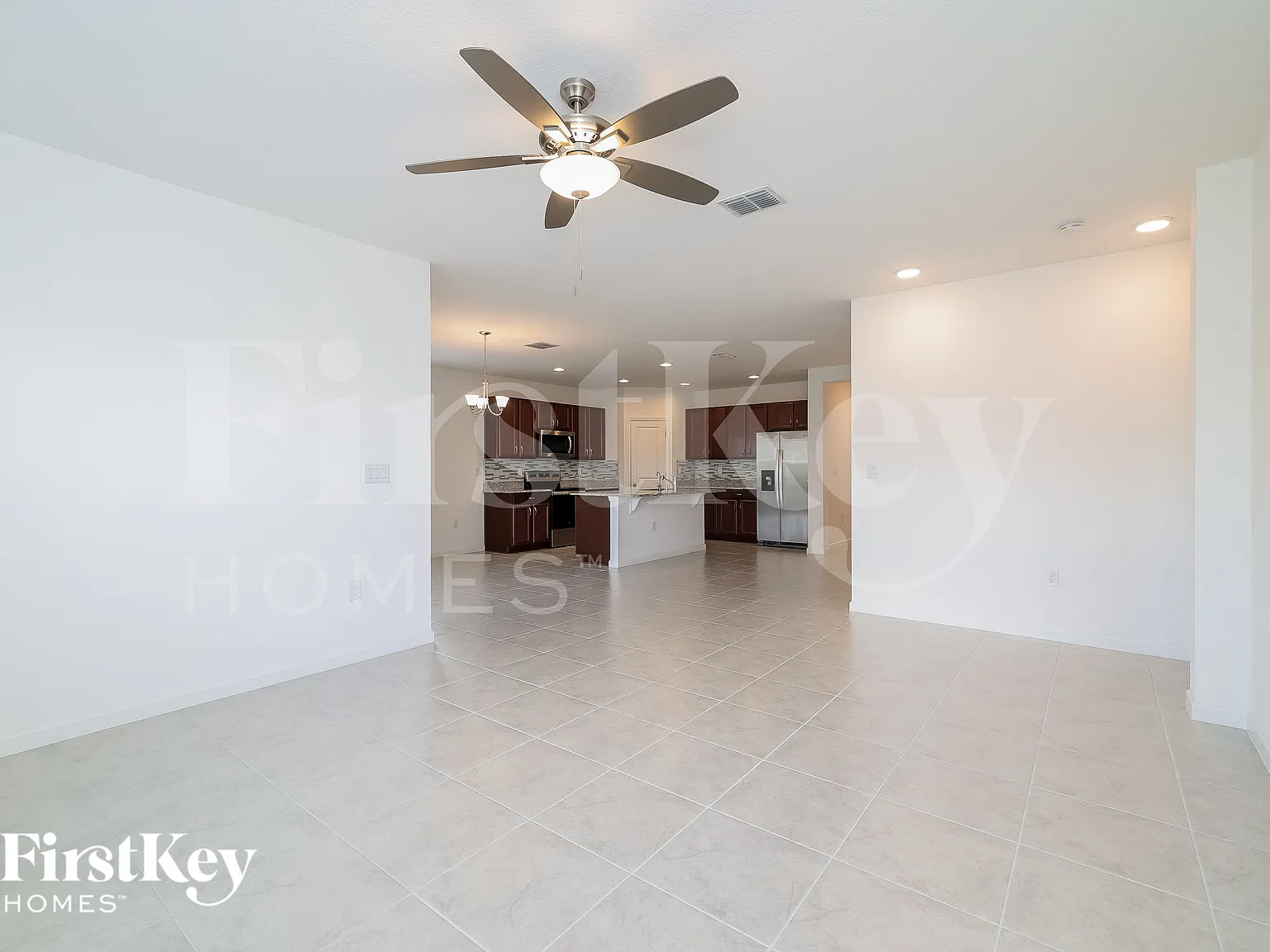 4 bed, 2.0 bath, 1938 sqft, $1,975 — Photo 3