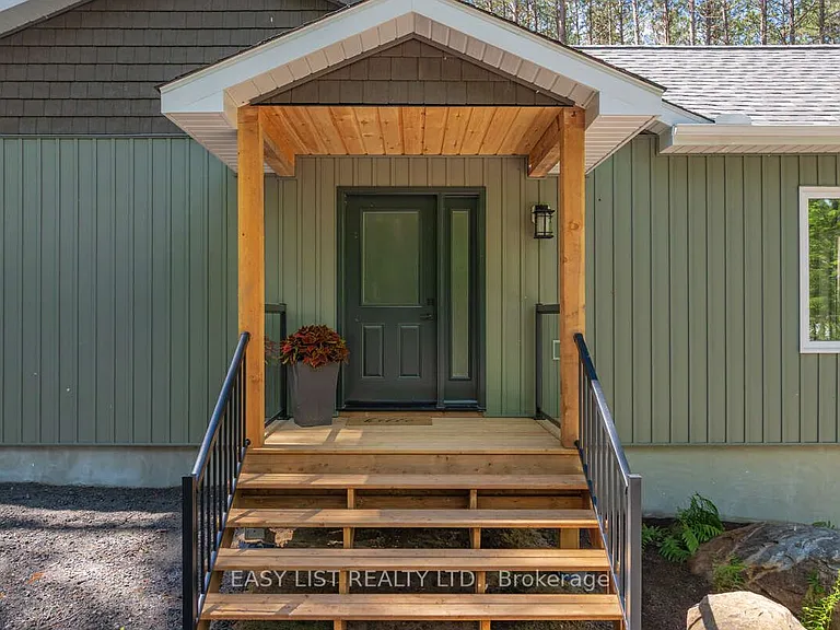 414 N Waseosa Lake Rd — Photo 2