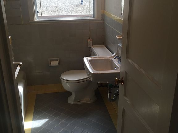 5th image of 1125 El Camino Real APT 6