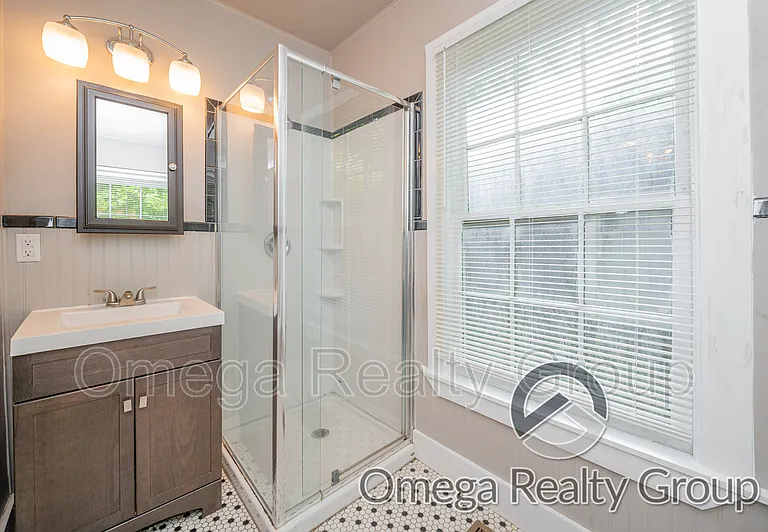 2104 Yancey Ave — Photo 23