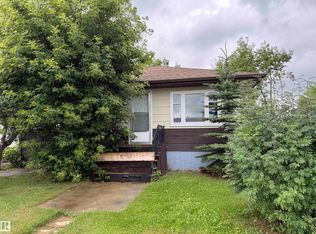 5518 51st St, Vegreville, AB T9C 1K2