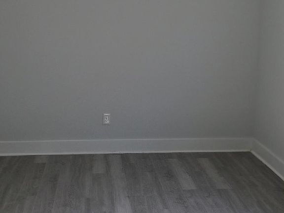 3rd image of 459 Dave Lyle Blvd S