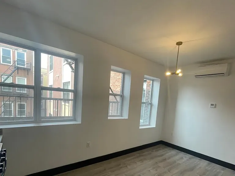 10 Thomas St #1C — Photo 3
