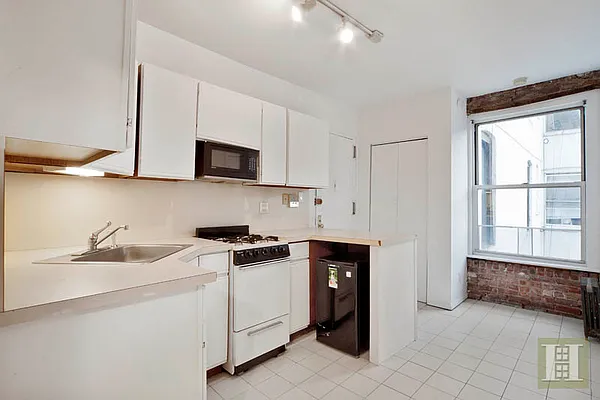 Sold by Halstead Real Estate | media 24