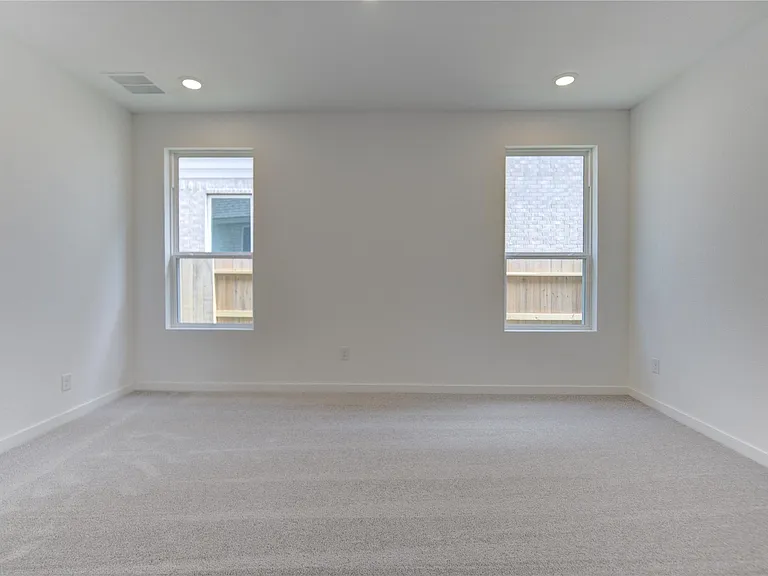 1047 Blue Stone Dr — Photo 36