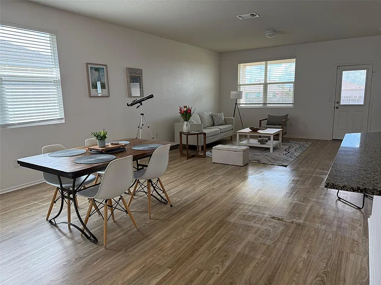 14907 Retha Pass — Photo 12