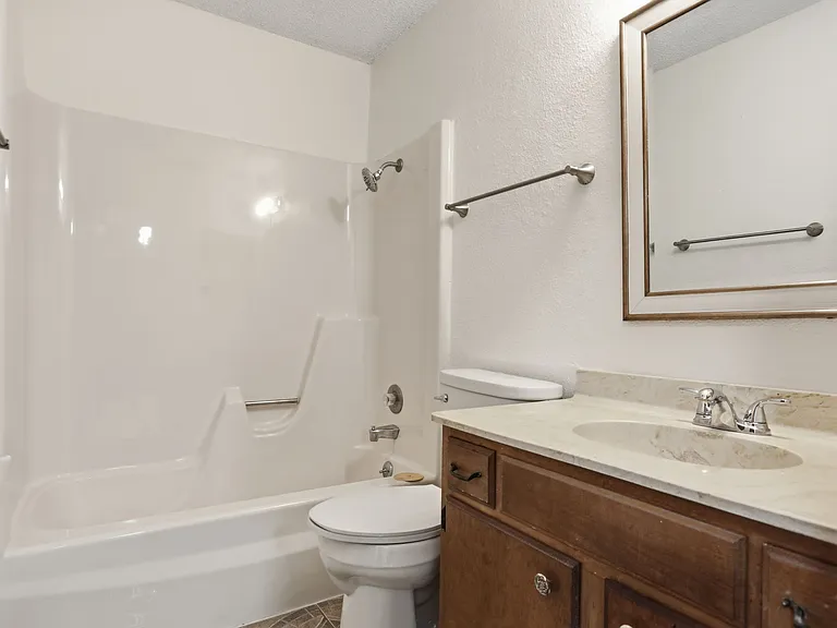 4911 Arbor Ridge Dr — Photo 20