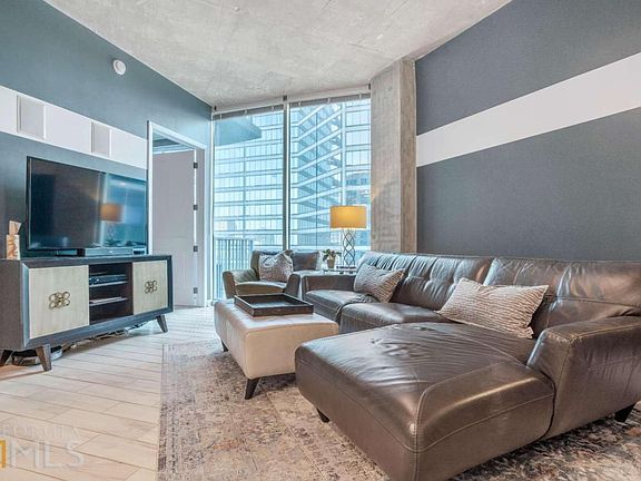 4th image of 400 W Peachtree St NW Unit 1016