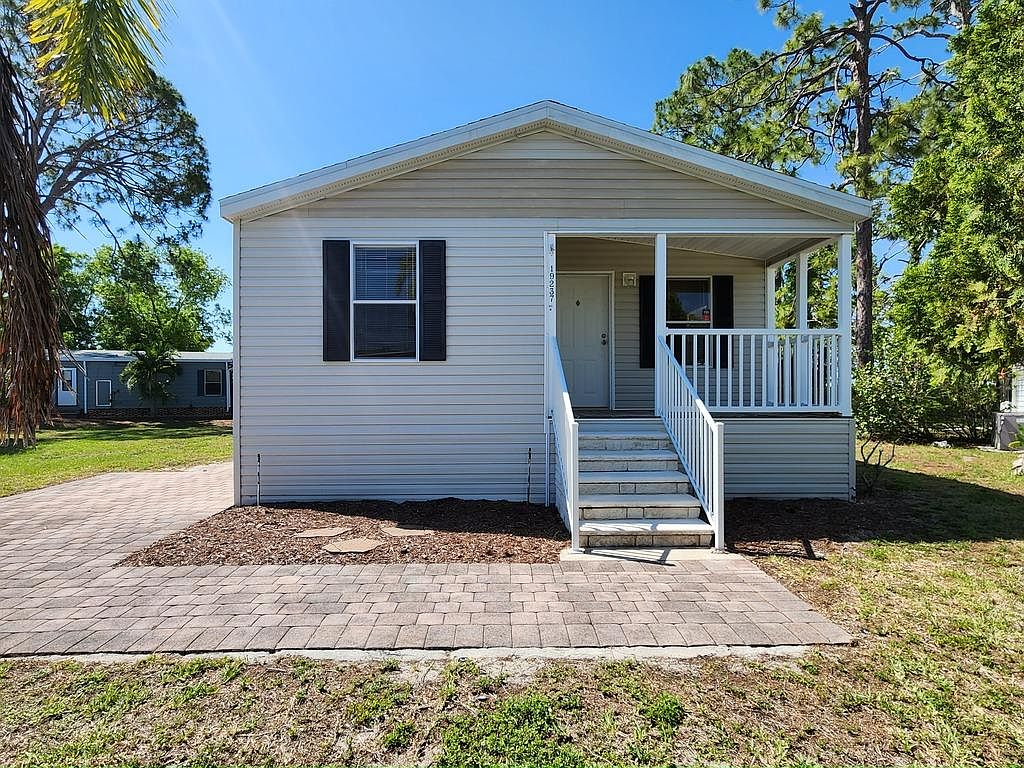 19237 Cedar Crest Ct #9M