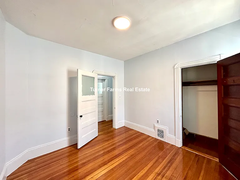 789 Columbia Rd — Photo 13
