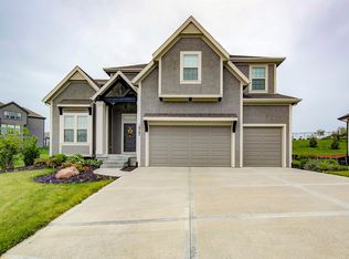 10707 171st Ter, Overland Park, KS 66221