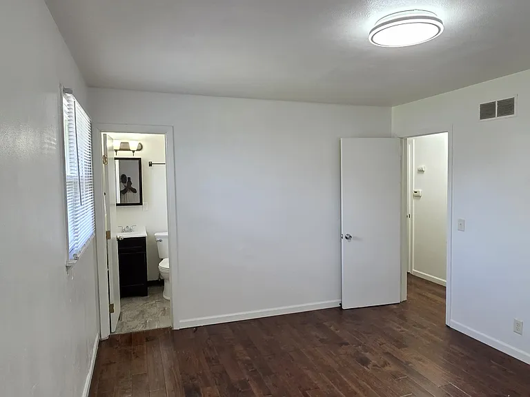 2127 W Virginia Ave — Photo 12