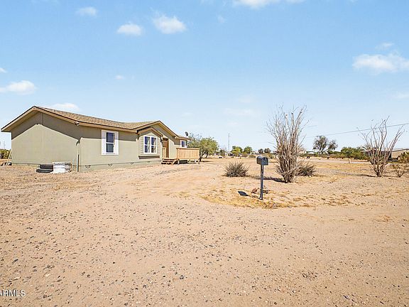 3rd image of 18254 W PEAKVIEW Road