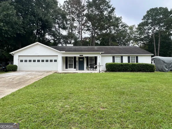 113 Camelot Dr, Dublin, GA 31021