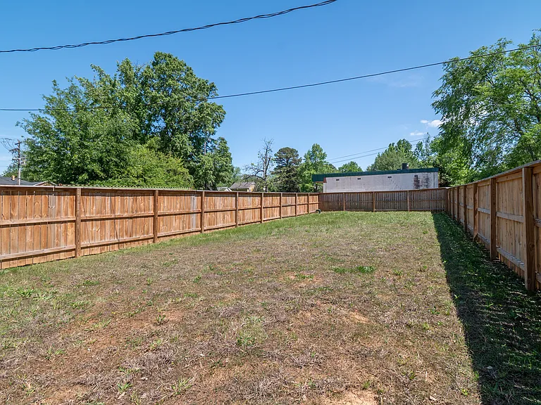 223 Hoskins Avenue Dr #1 — Photo 37