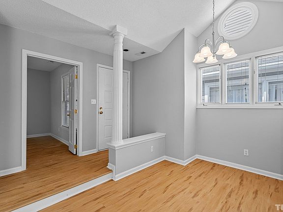 5th image of 1021 Brighthurst Dr Unit 308