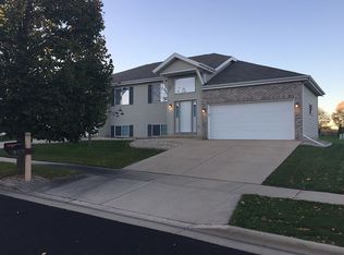 6614 Radford Dr, Madison, WI 53718