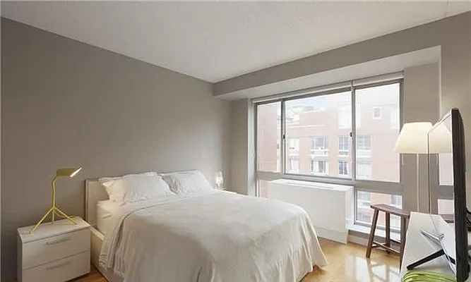 Rented by R New York | media 3