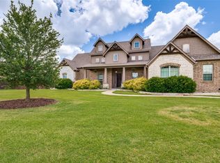 209 Ranier St, Waxahachie, TX 75167