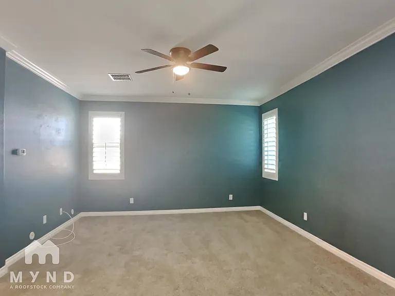 264 E Mead Dr — Photo 7