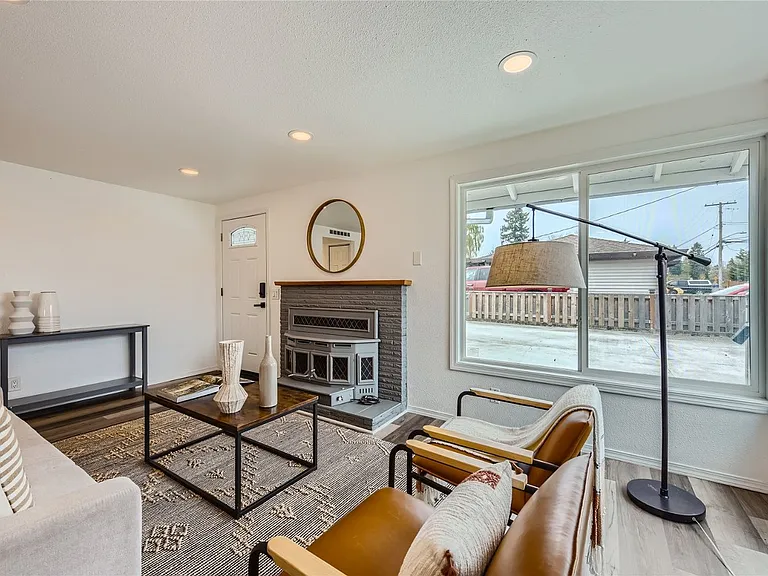 11963 SE 160th St — Photo 5