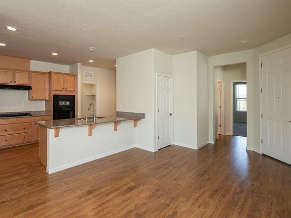 3rd image of 2610 Glen Echo Ln