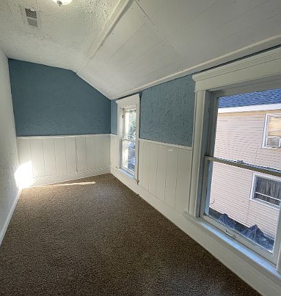 5th image of 214 E Belmont St