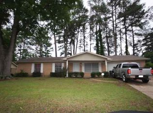 1214 Baxley Ln, Longview, TX 75604