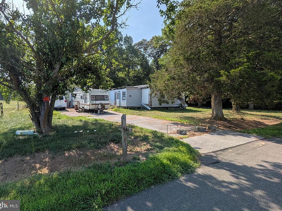 1st image of 12699 Blanchard Rd